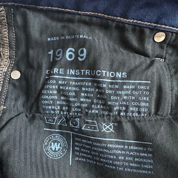 GAP 1969 original fit jeans. Size 14. - Picture 9 of 15
